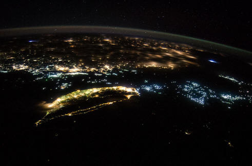 File:ISS-40 Taiwan and part of mainland China at night.jpg